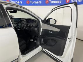 Photo '15' of Peugeot 5008