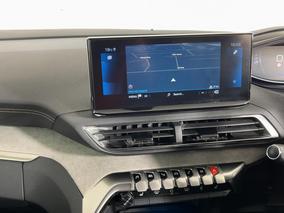 Photo '18' of Peugeot 5008