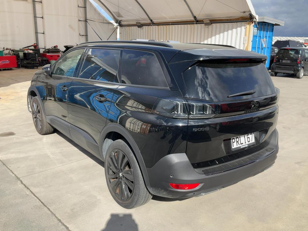 Photo '6' of Peugeot 5008 GT Photo '6' of Peugeot 5008 GT