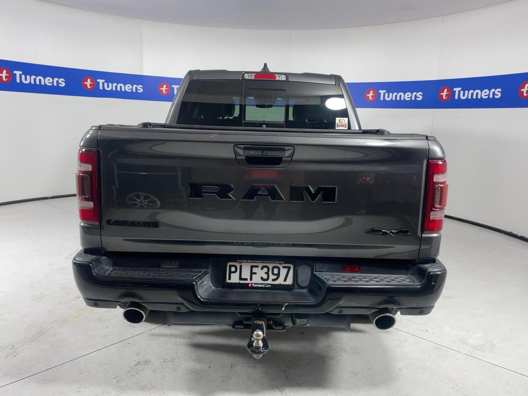 Photo '6' of RAM 1500