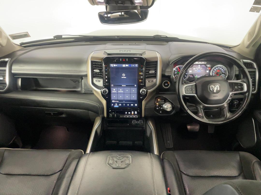 Photo '17' of RAM 1500