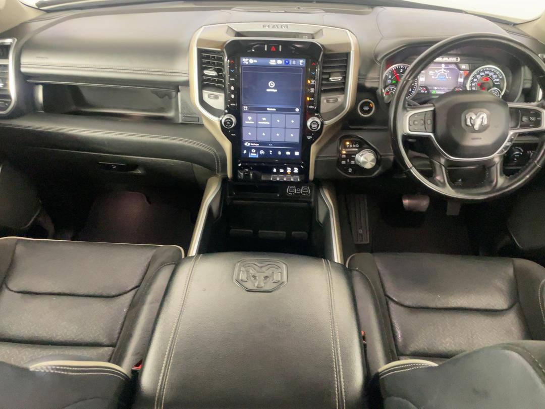 Photo '18' of RAM 1500