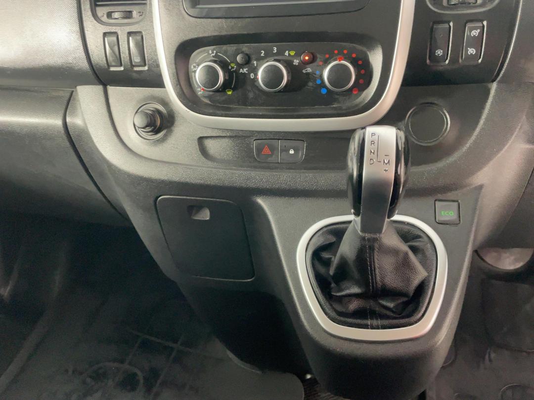 Photo '18' of Renault Trafic