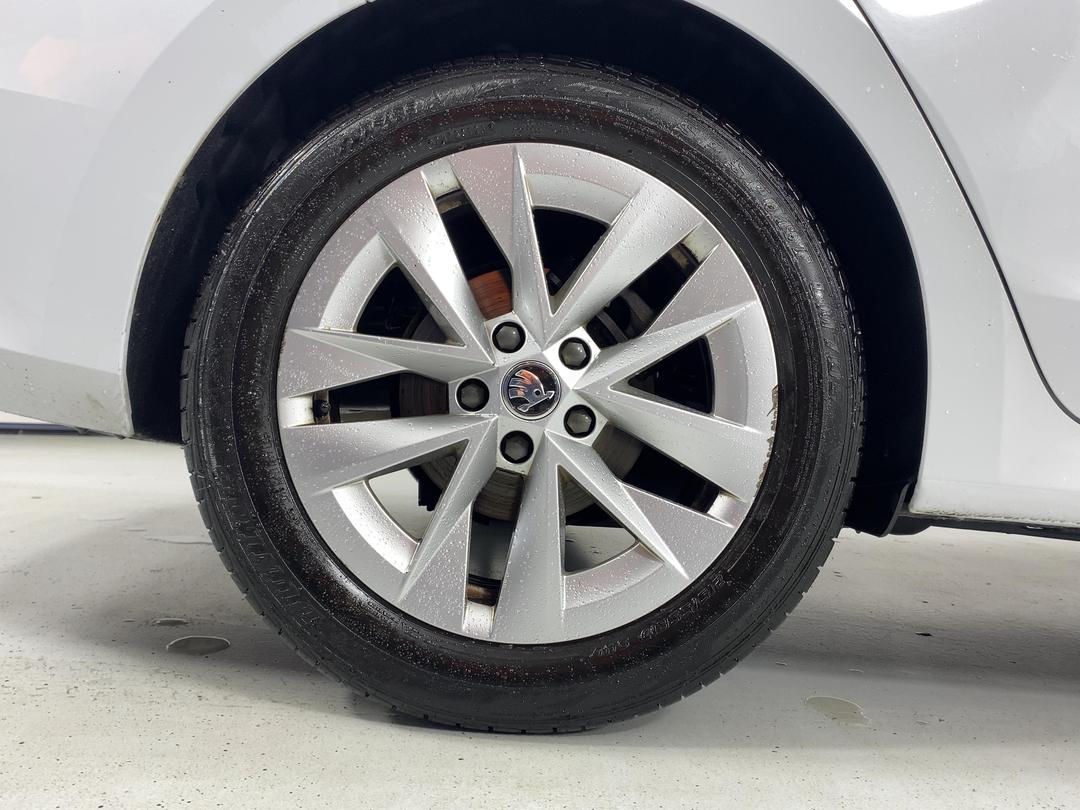 Photo '12' of Skoda Octavia