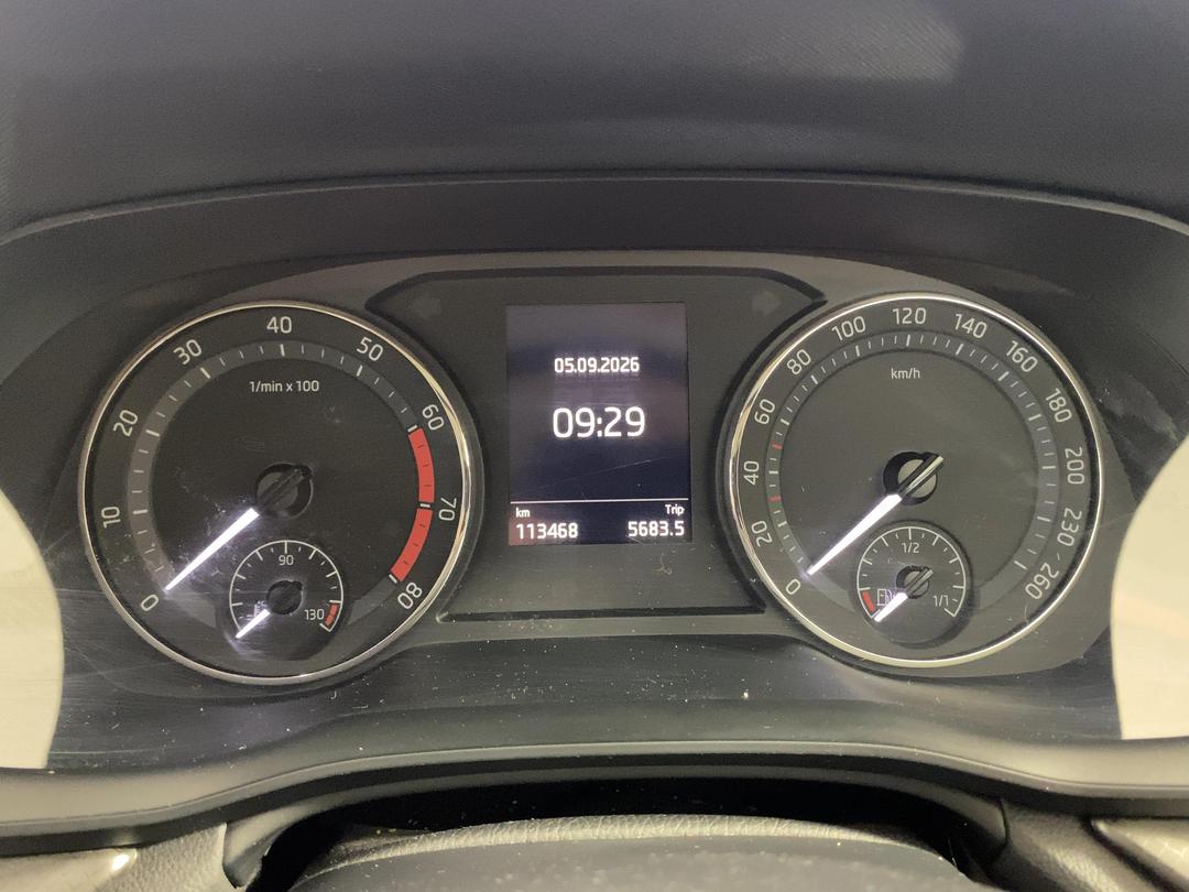 Photo '21' of Skoda Octavia