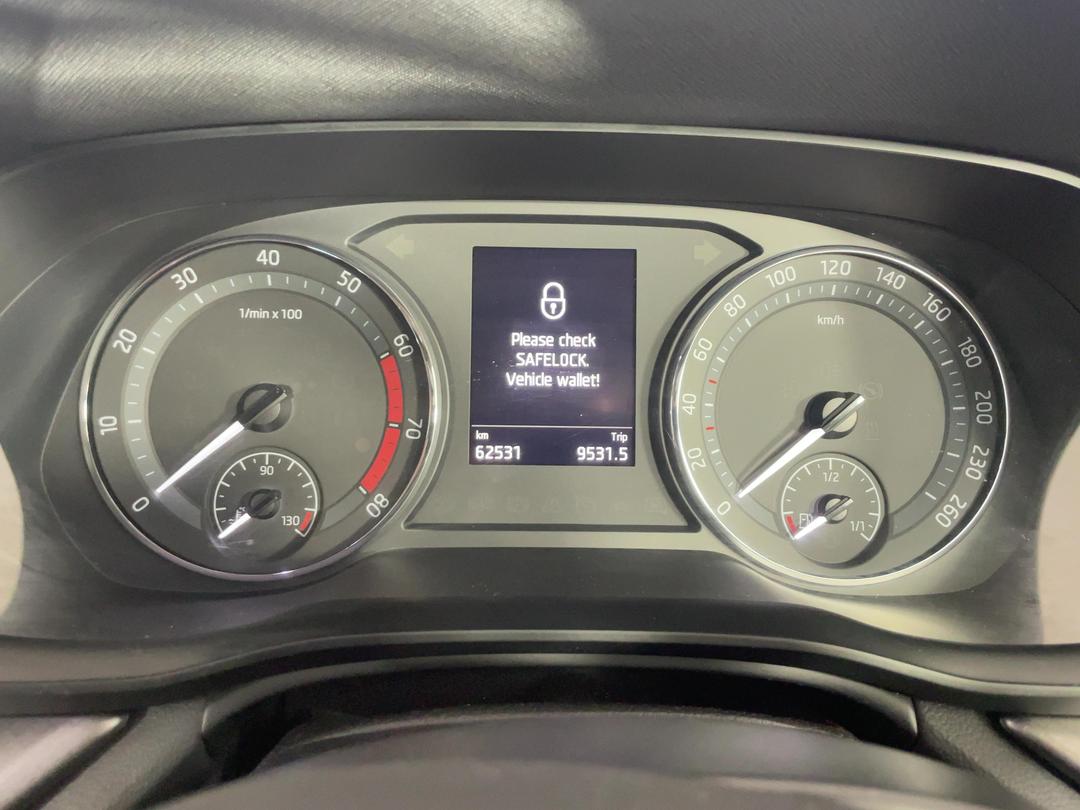 Photo '21' of Skoda Octavia