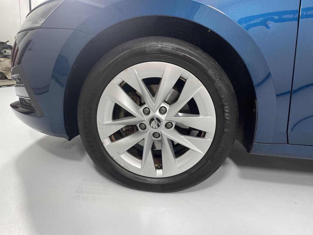 Photo '10' of Skoda Octavia