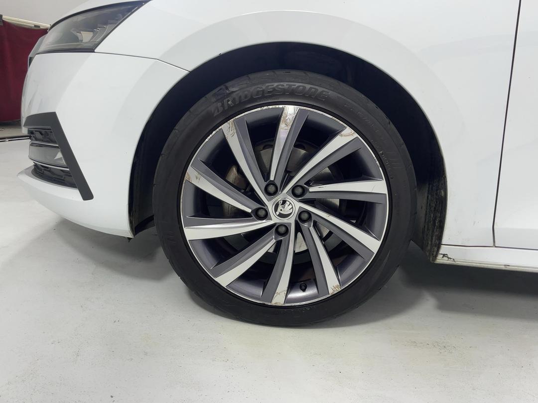 Photo '10' of Skoda Octavia