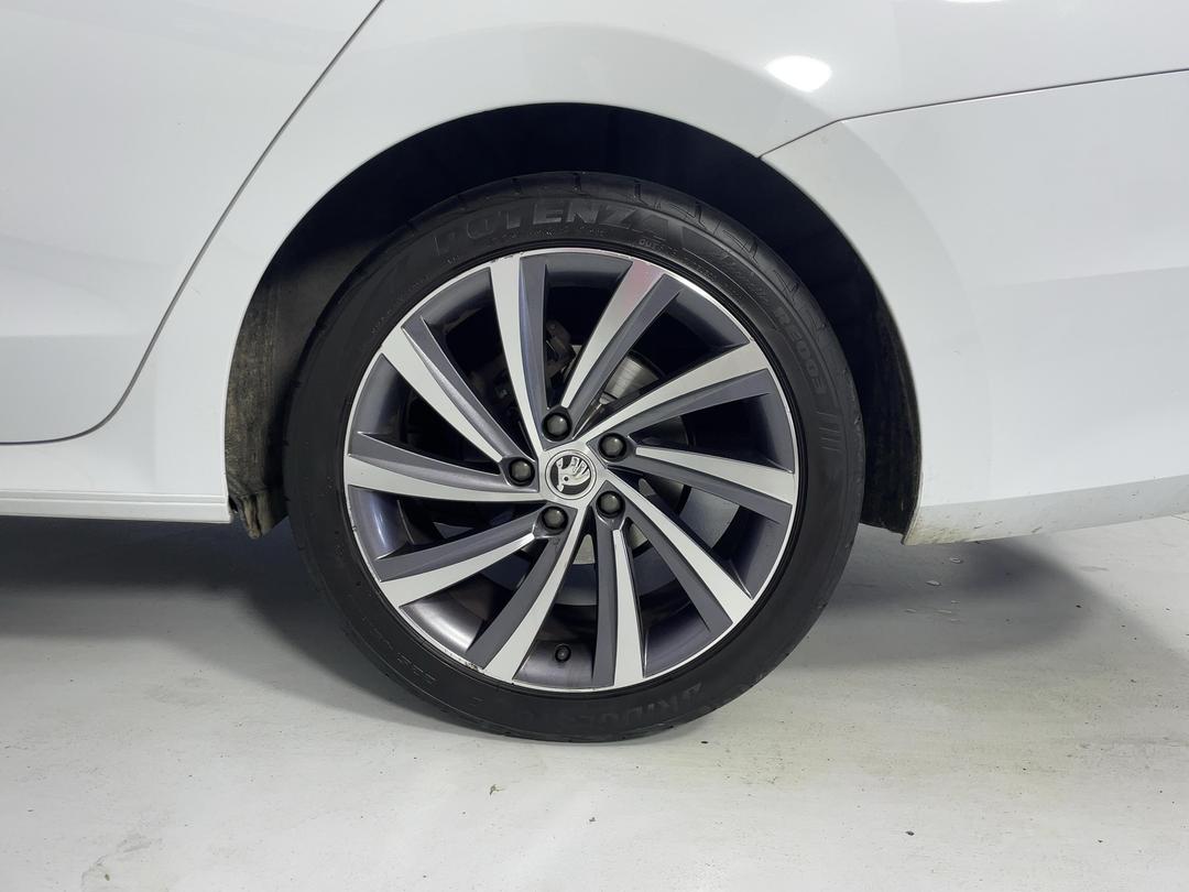 Photo '11' of Skoda Octavia