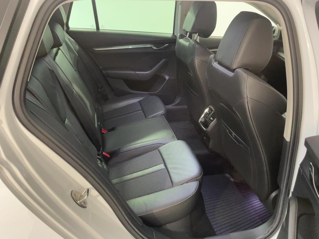 Photo '20' of Skoda Octavia