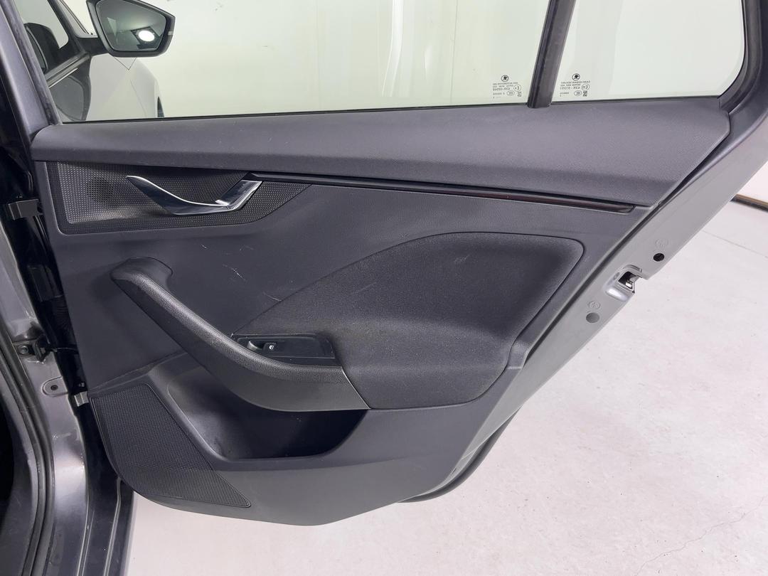 Photo '19' of Skoda Scala