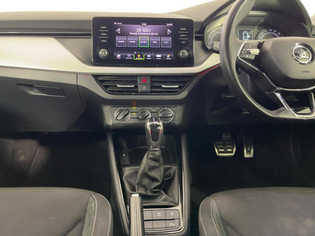 Photo '18' of Skoda Scala