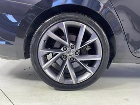 Photo '12' of Skoda Superb