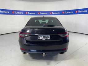 Photo '6' of Skoda Superb