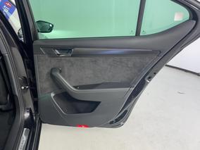 Photo '19' of Skoda Superb