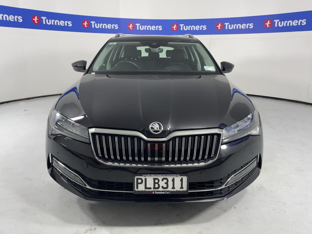 Photo '2' of Skoda Superb