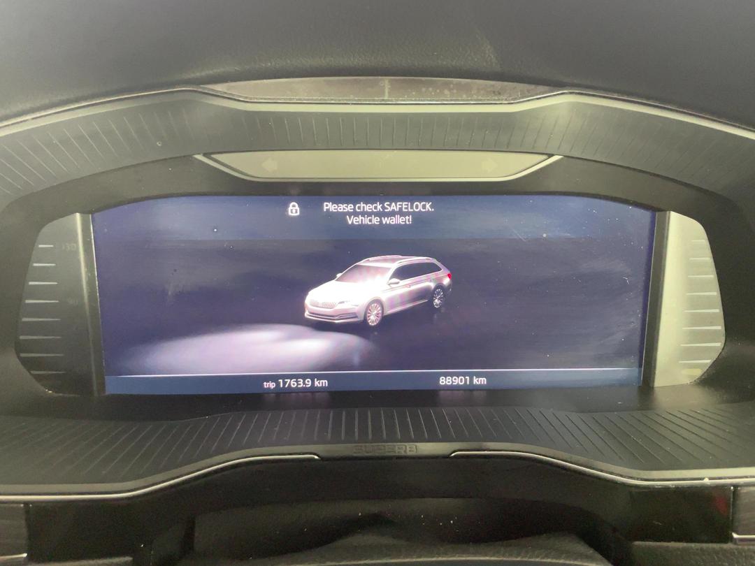 Photo '21' of Skoda Superb