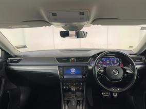 Photo '17' of Skoda Superb