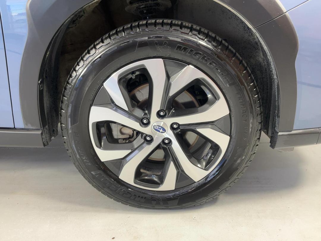 Photo '9' of Subaru Outback