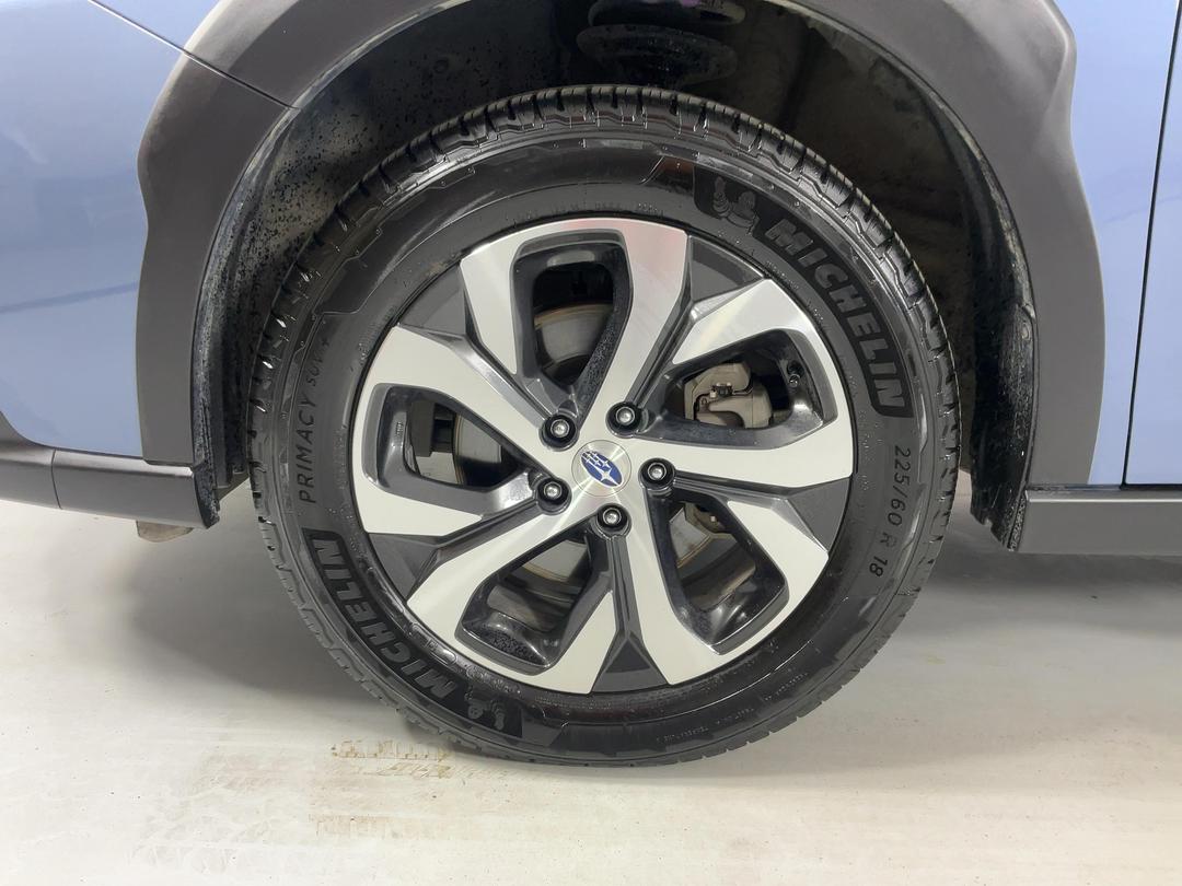 Photo '10' of Subaru Outback