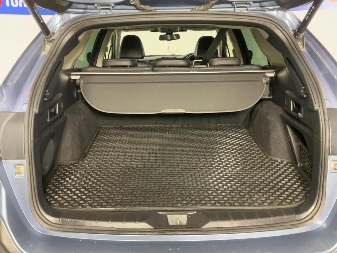Photo '14' of Subaru Outback