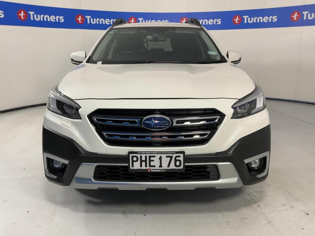 Photo '2' of Subaru Outback