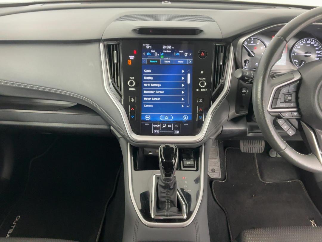 Photo '18' of Subaru Outback