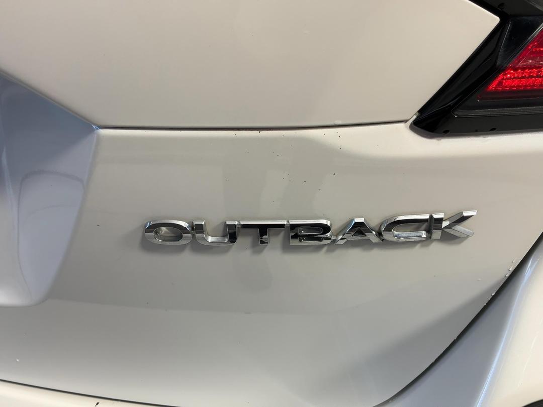 Photo '28' of Subaru Outback