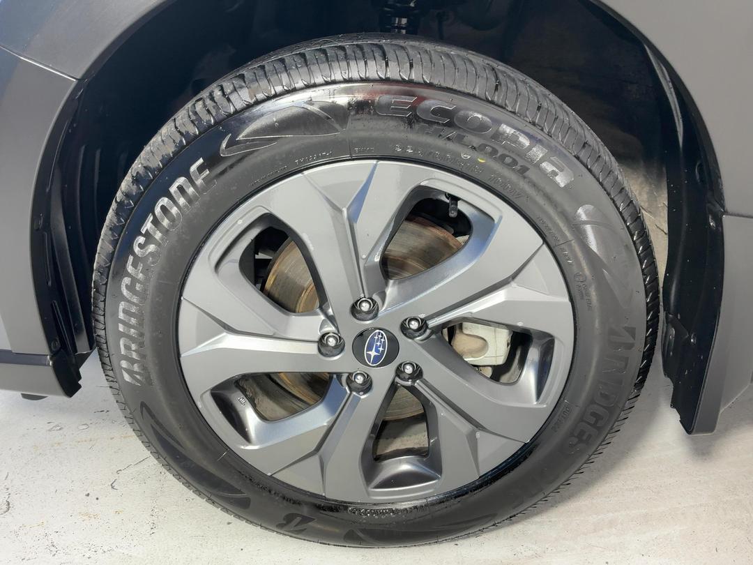 Photo '10' of Subaru Outback