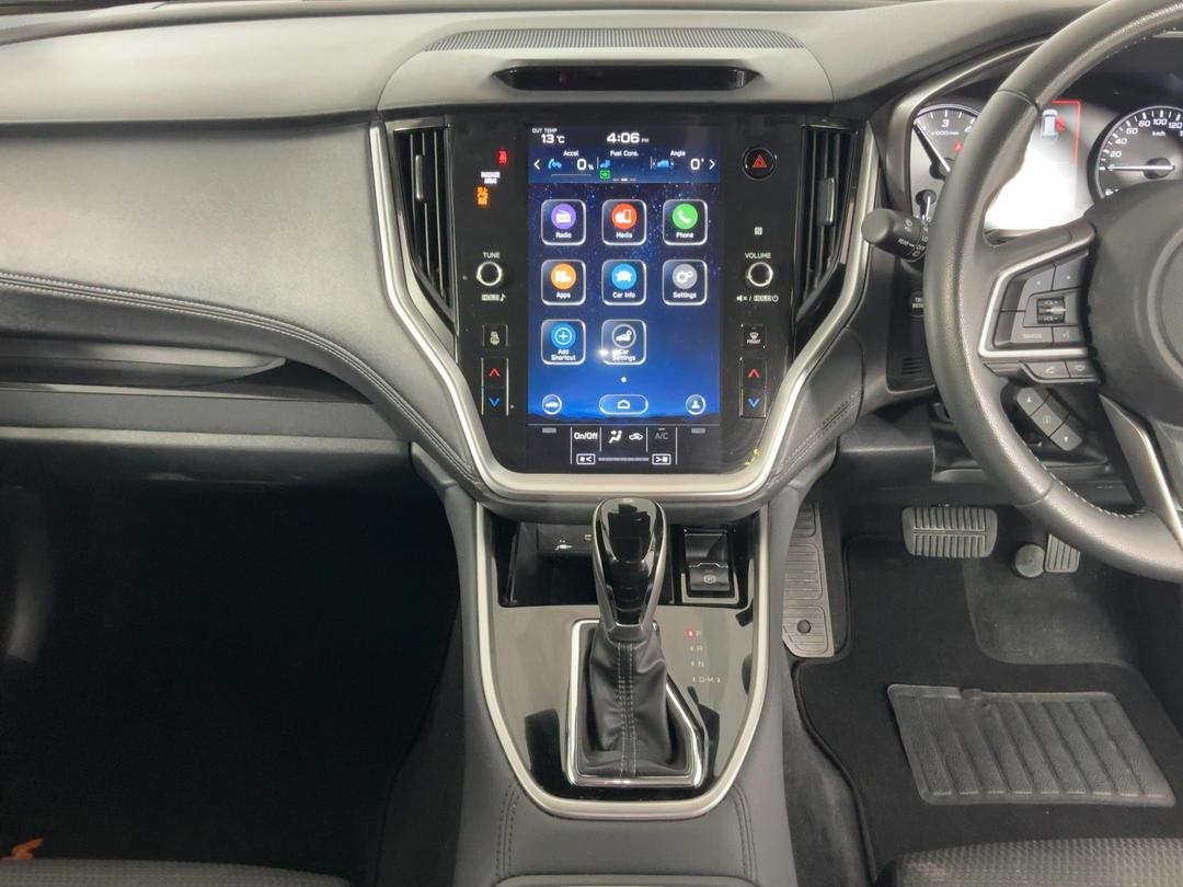 Photo '18' of Subaru Outback