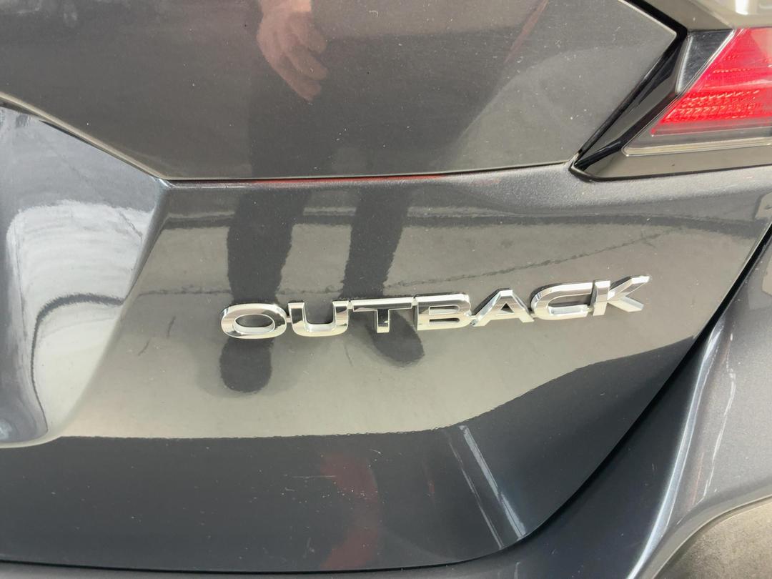 Photo '29' of Subaru Outback