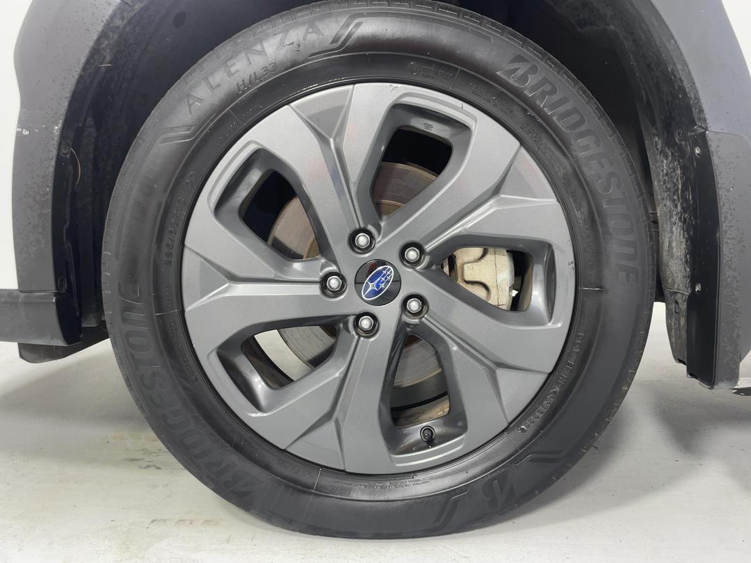 Photo '10' of Subaru Outback