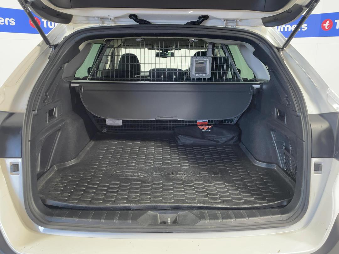 Photo '14' of Subaru Outback