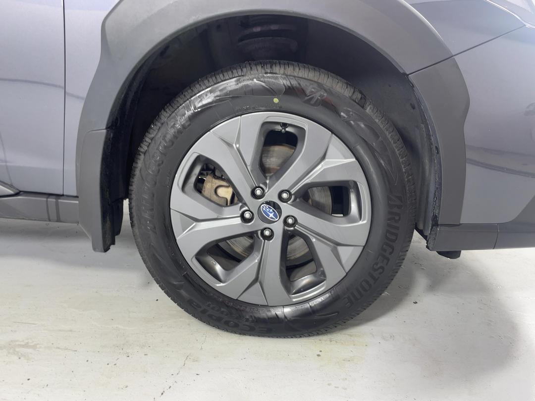 Photo '9' of Subaru Outback