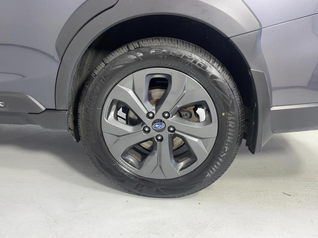 Photo '11' of Subaru Outback