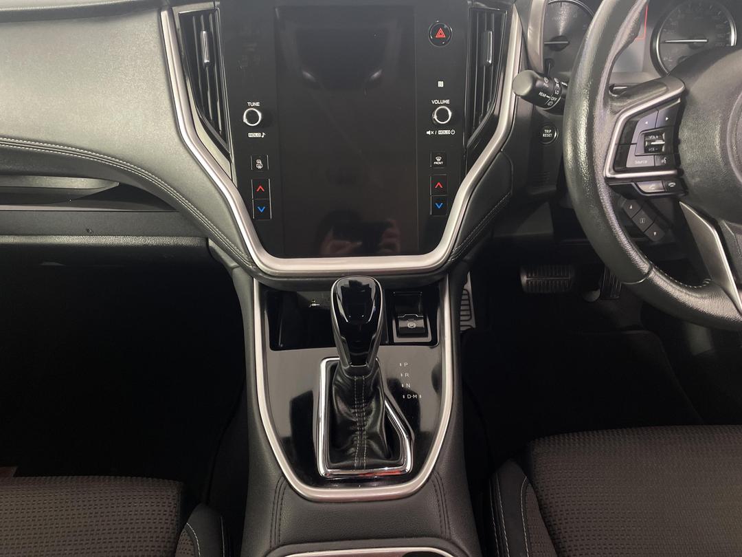 Photo '18' of Subaru Outback