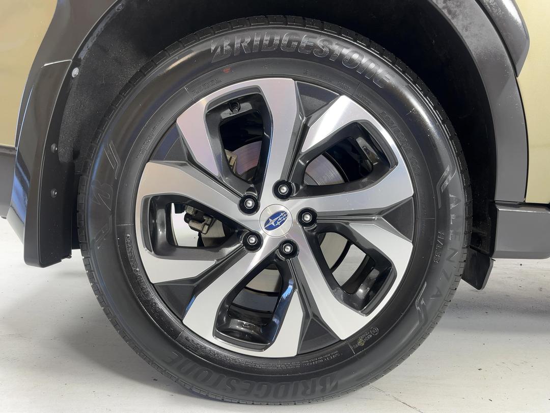 Photo '12' of Subaru Outback