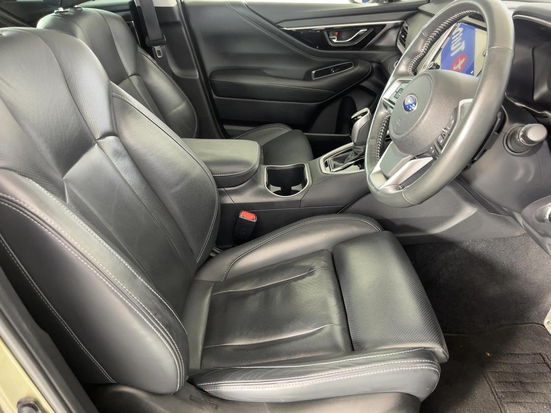 Photo '16' of Subaru Outback