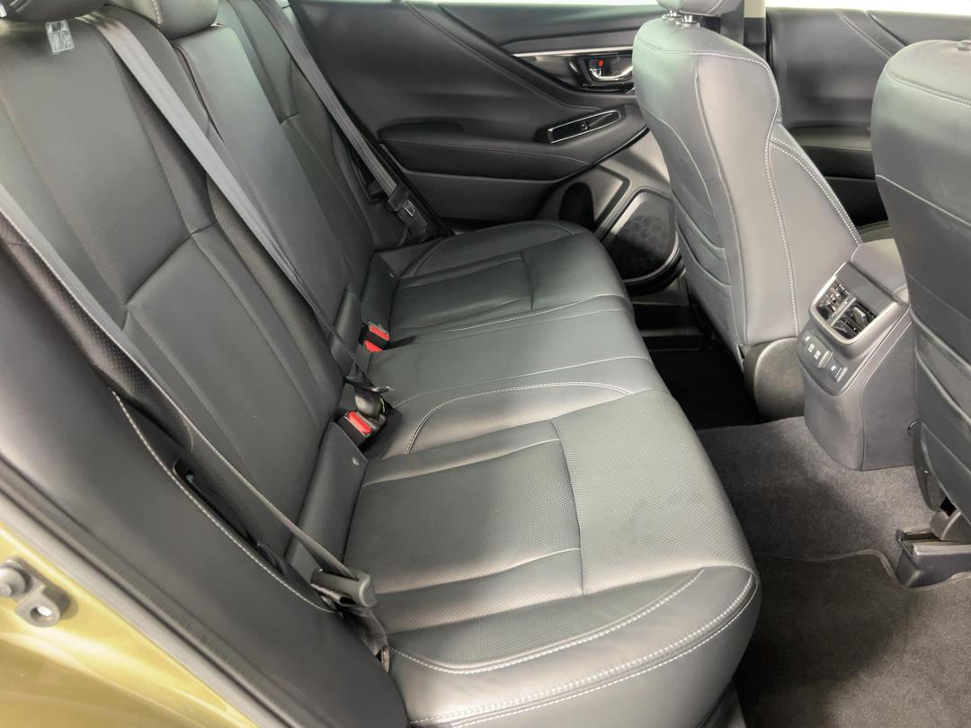 Photo '20' of Subaru Outback