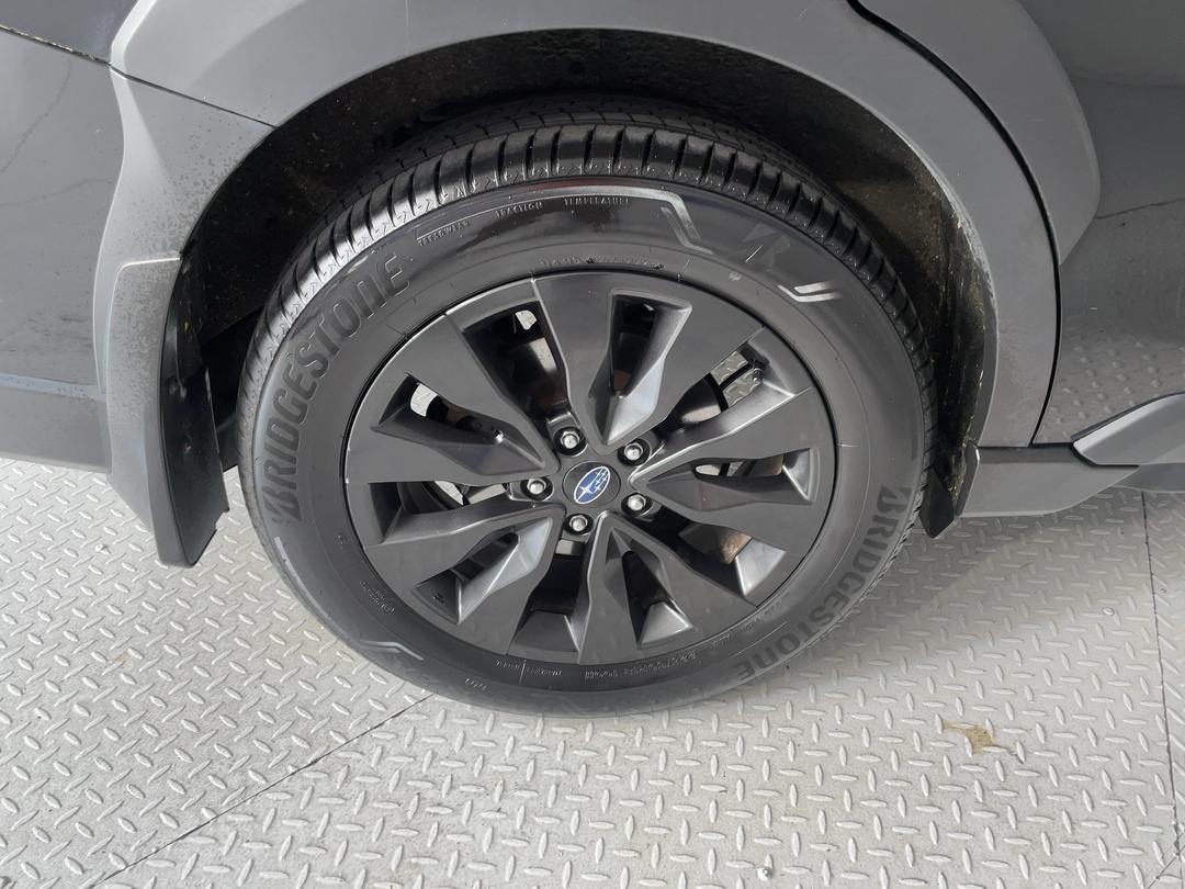 Photo '12' of Subaru Outback