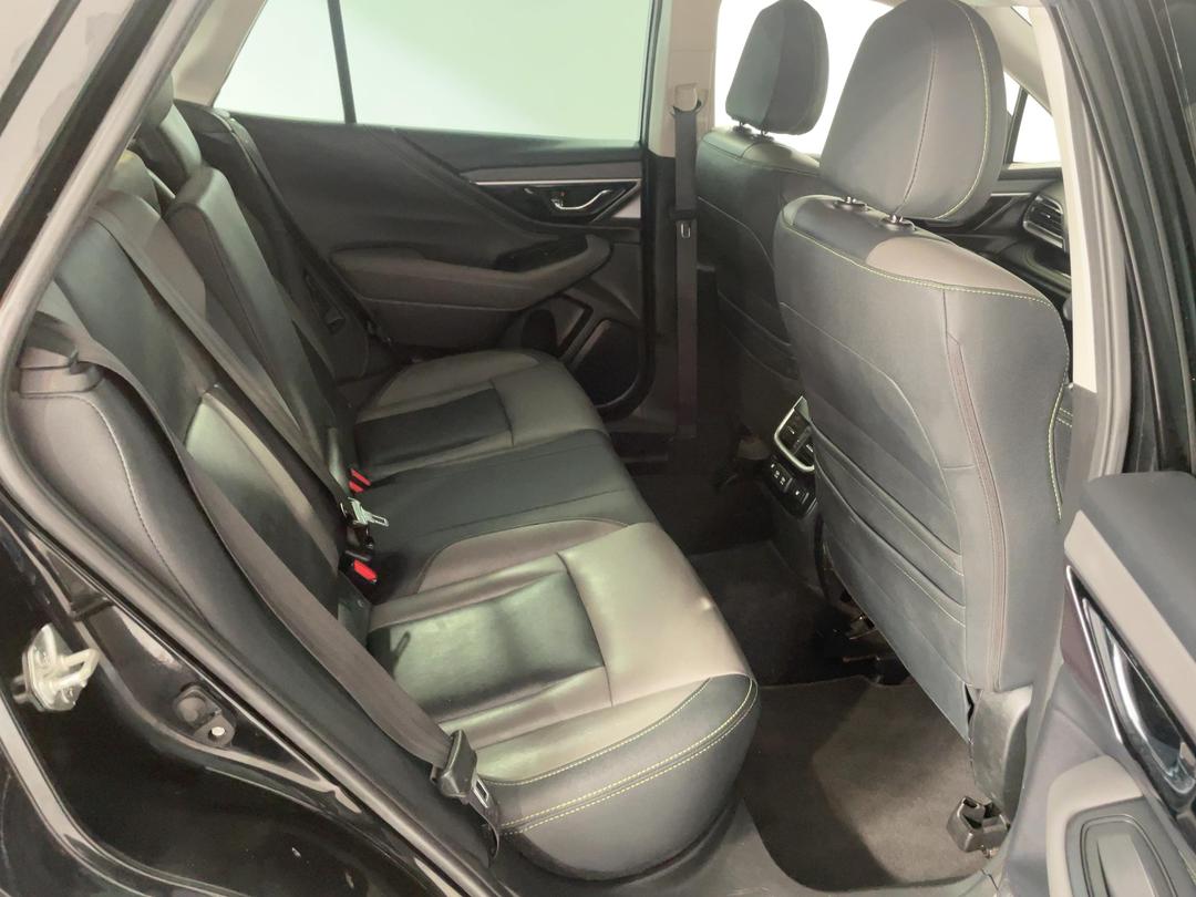 Photo '20' of Subaru Outback