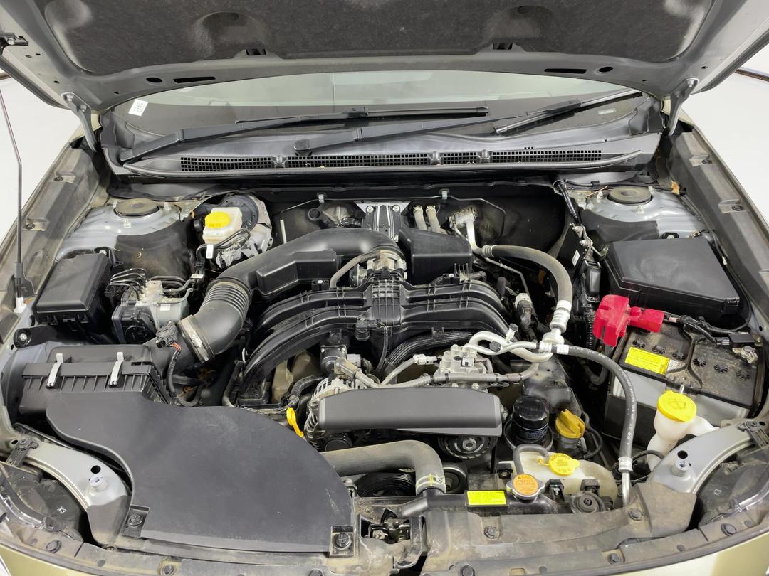 Photo '13' of Subaru Outback