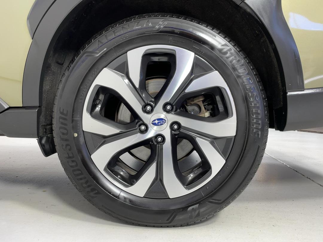 Photo '11' of Subaru Outback