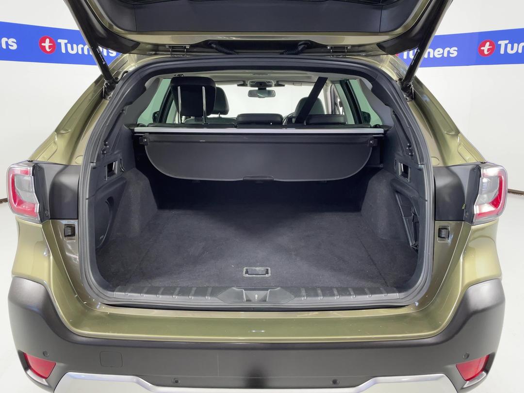 Photo '14' of Subaru Outback