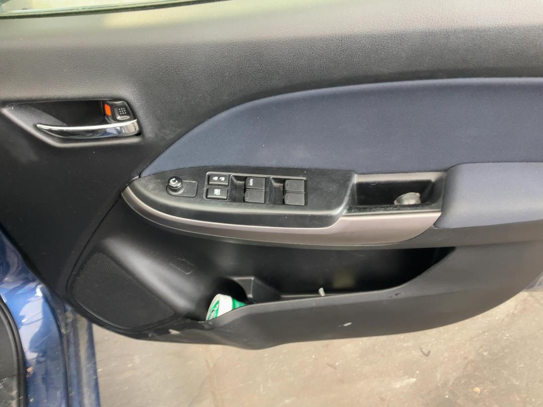 Photo '7' of Suzuki Baleno Glxa Photo '7' of Suzuki Baleno Glxa