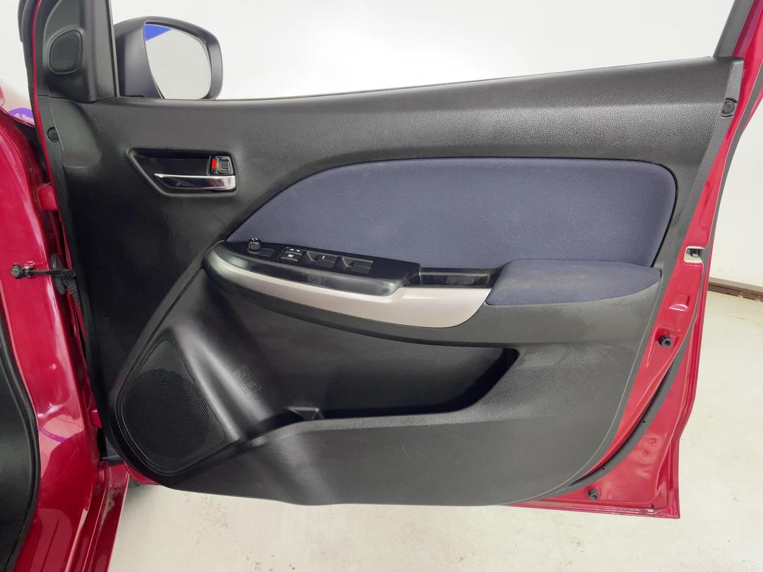 Photo '15' of Suzuki Baleno