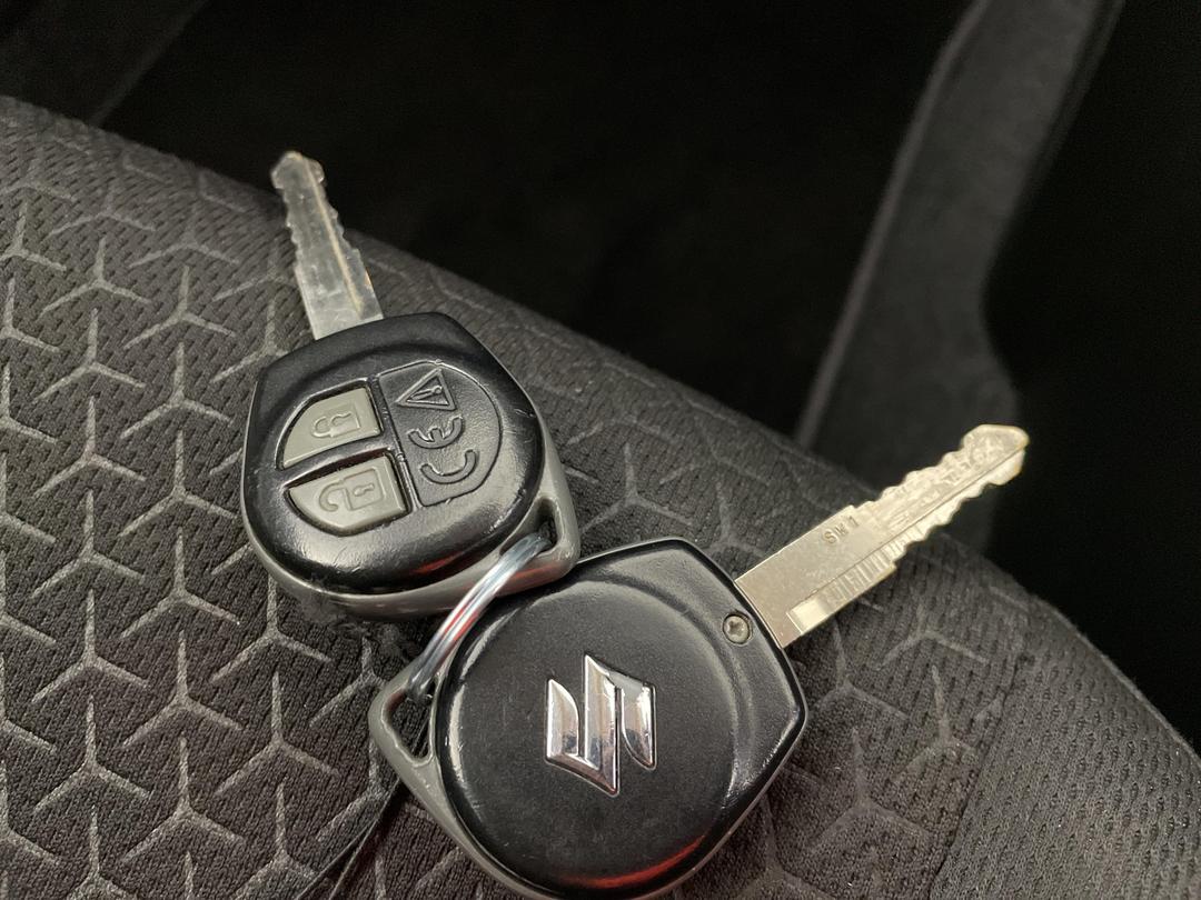 Photo '22' of Suzuki Swift