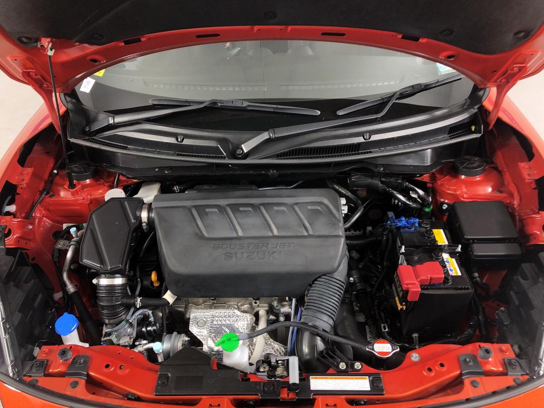 Photo '13' of Suzuki Swift