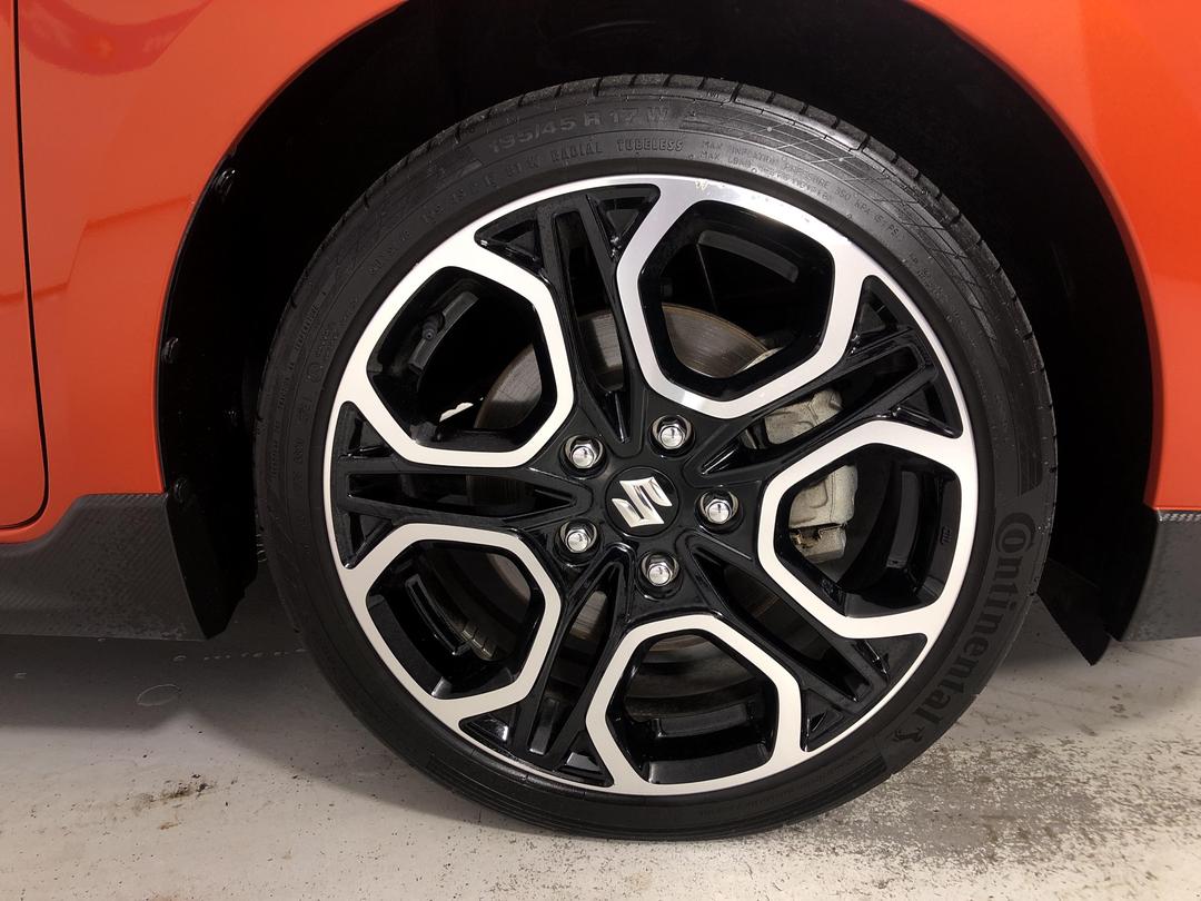 Photo '9' of Suzuki Swift