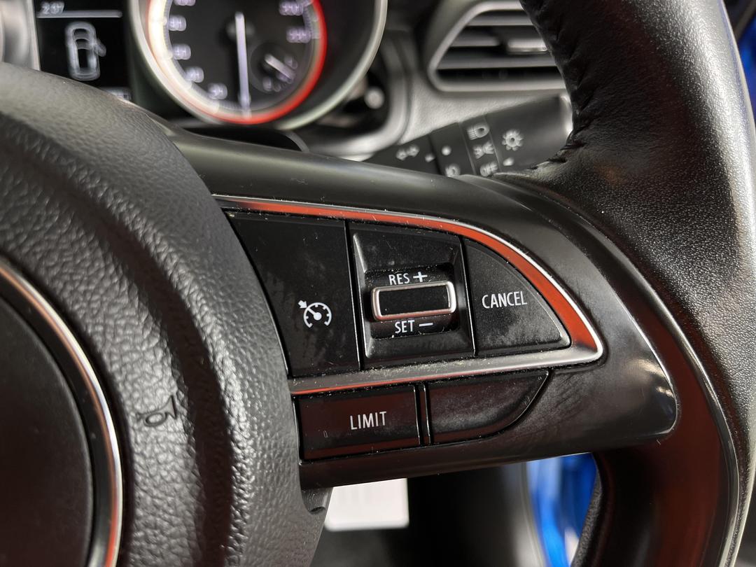 Photo '23' of Suzuki Swift